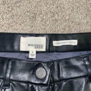 Wilfred Free pants from Aritzia